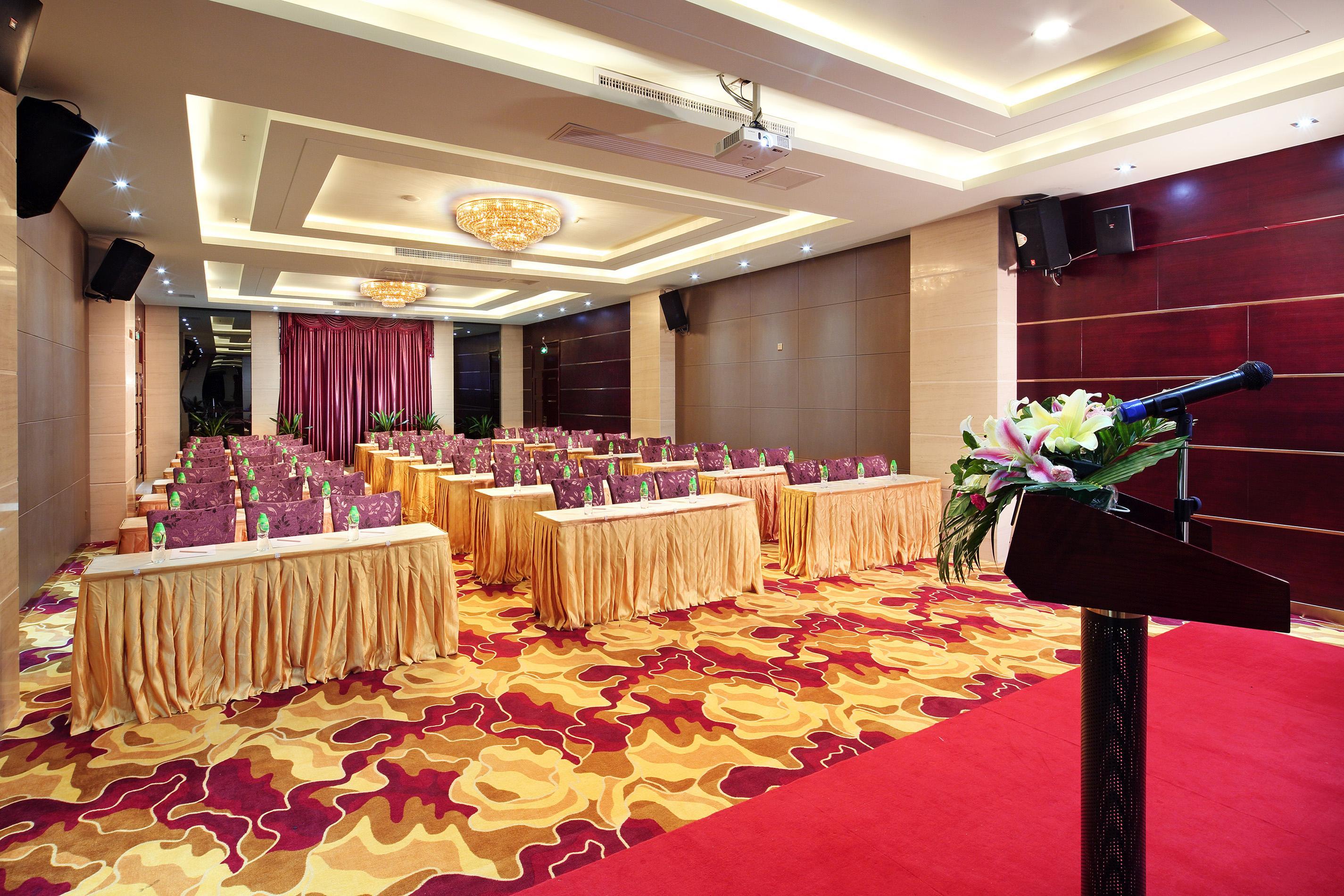 Clayton Hotel-Near Pazhou Exhibition Center Guangzhou Bagian luar foto