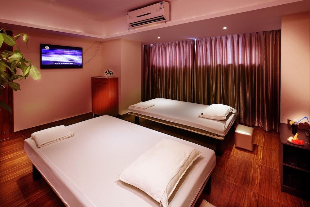 Clayton Hotel-Near Pazhou Exhibition Center Guangzhou Bagian luar foto