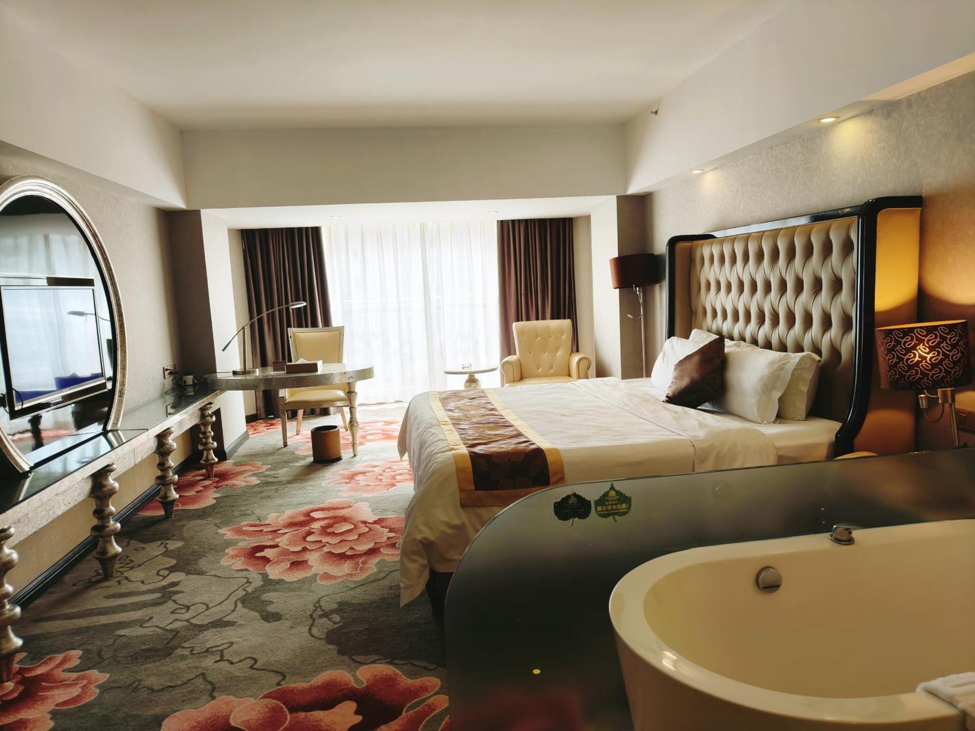 Clayton Hotel-Near Pazhou Exhibition Center Guangzhou Bagian luar foto