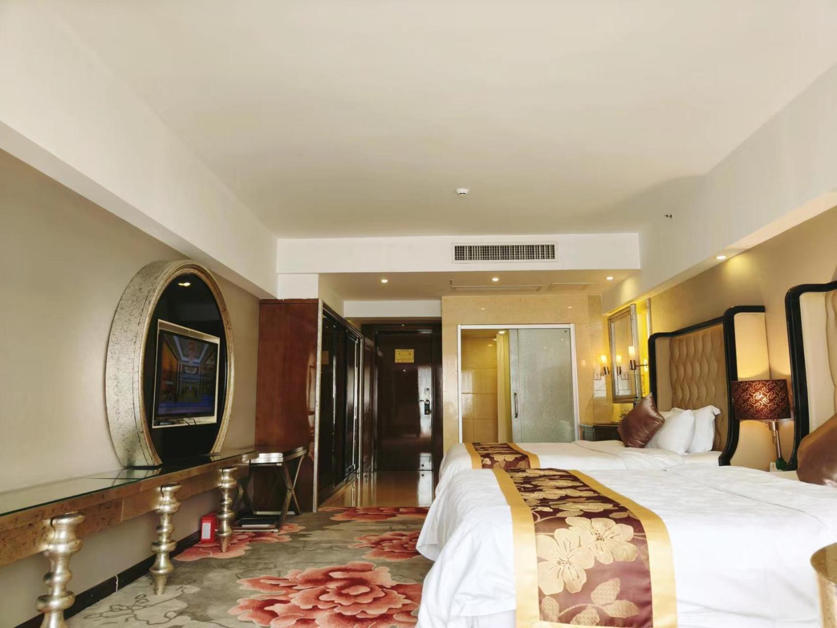 Clayton Hotel-Near Pazhou Exhibition Center Guangzhou Bagian luar foto