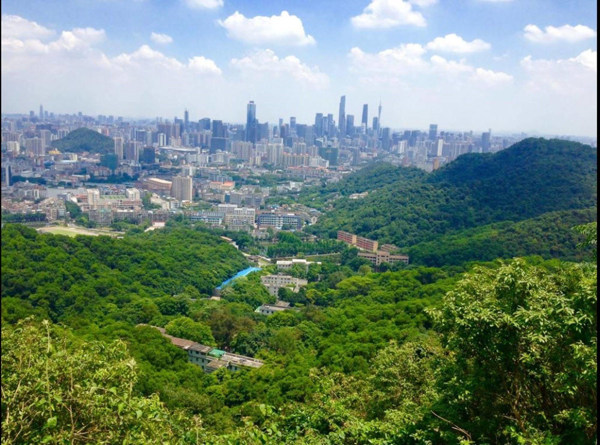 Clayton Hotel-Near Pazhou Exhibition Center Guangzhou Bagian luar foto
